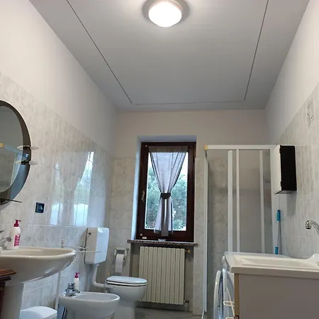 Mombracco Bed & Breakfast *