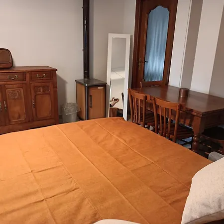 Mombracco Bed & Breakfast