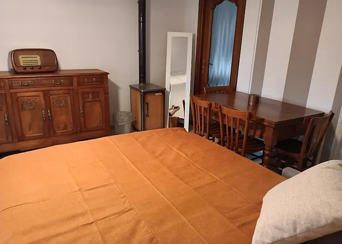 Mombracco Couette-café