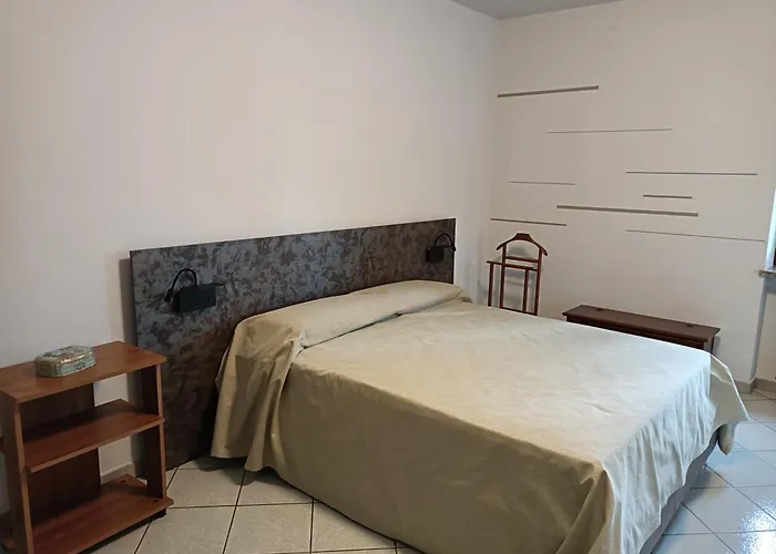 Mombracco Bed & Breakfast