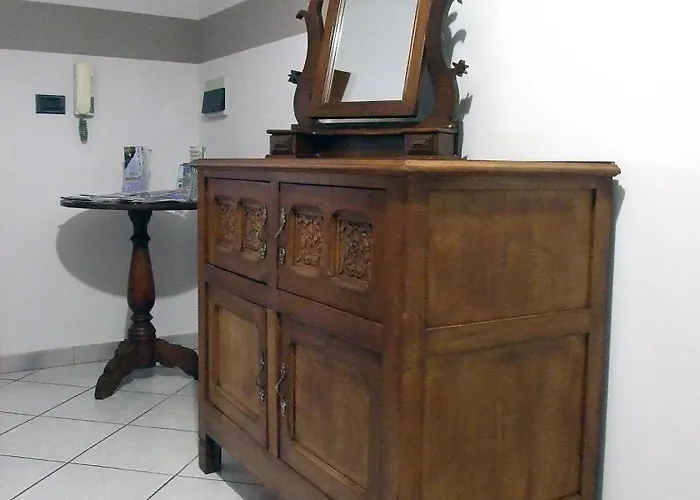 Mombracco Bed & Breakfast